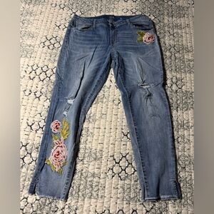 a.n.a Distressed Floral Jegging Size 14